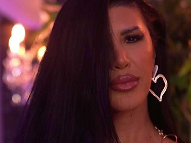 GallienneGolld live cam on BongaCams