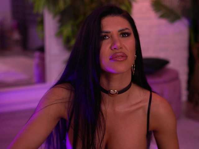 GallienneGolld live cam on BongaCams