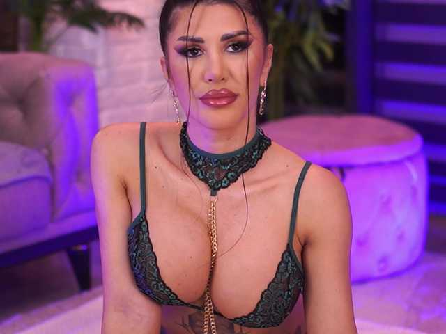 GallienneGolld Прямой эфир на BongaCams