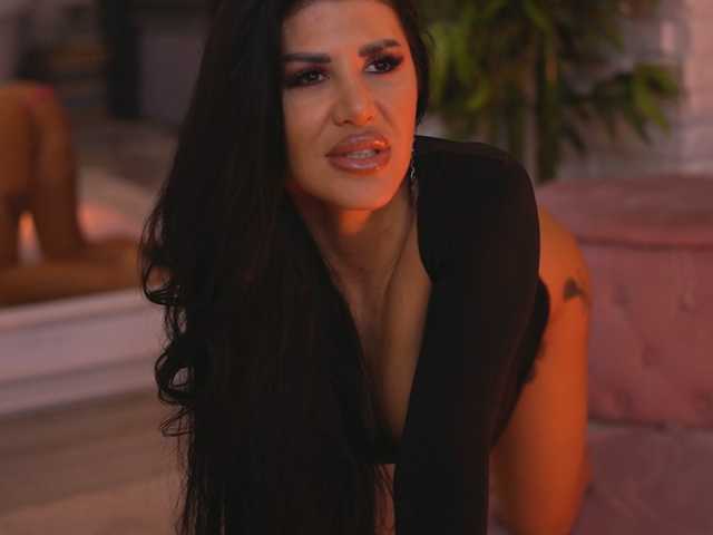GallienneGolld live cam on BongaCams