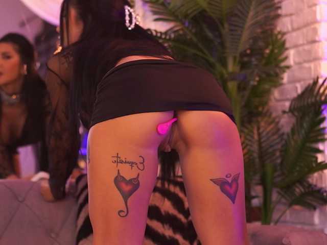 GallienneGolld live cam on BongaCams