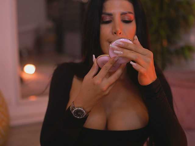 GallienneGolld live cam on BongaCams