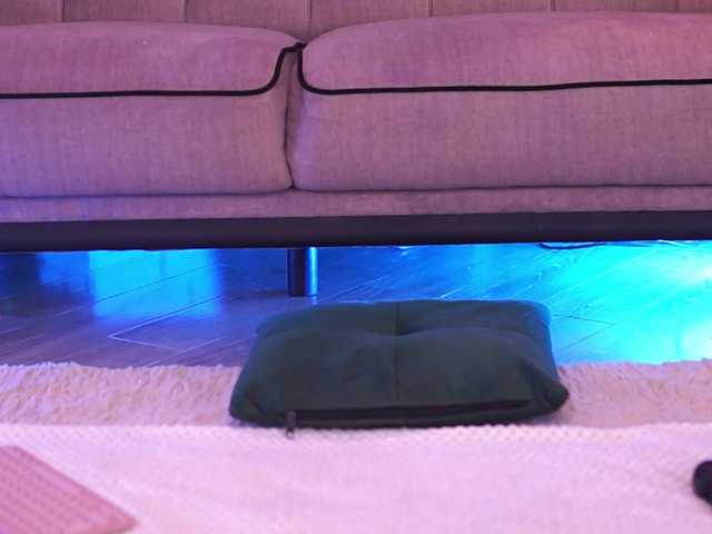 GallienneGolld live cam on BongaCams
