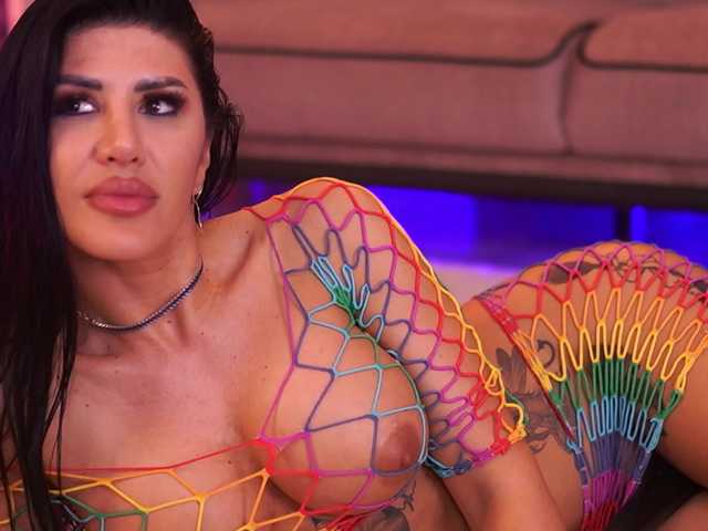 GallienneGolld live cam on BongaCams