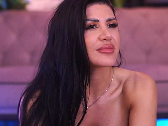 GallienneGolld live cam on BongaCams