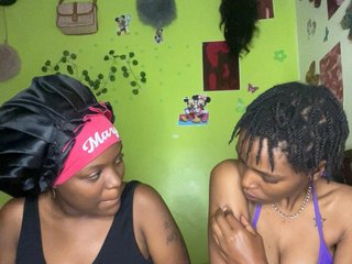 Bondeddesire's Live Webcam