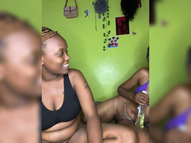 Bondeddesire live cam on BongaCams