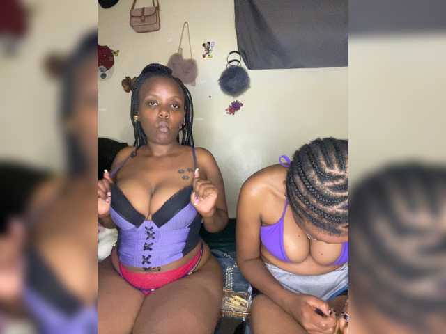 Bondeddesire live cam on BongaCams