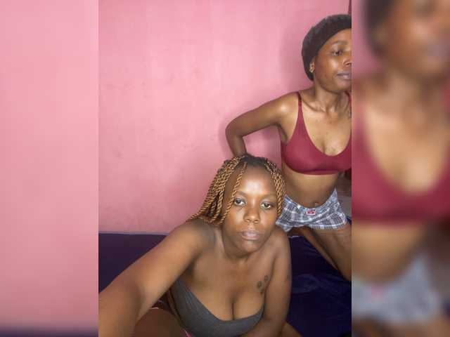 Bondeddesire live cam on BongaCams