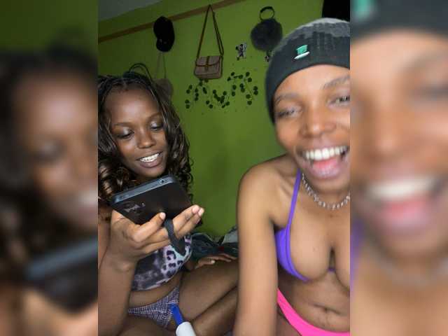 Bondeddesire live webcam show