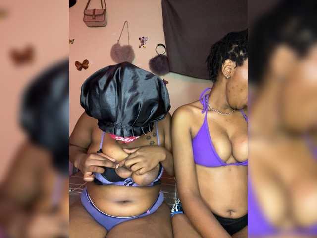 Bondeddesire live cam on BongaCams