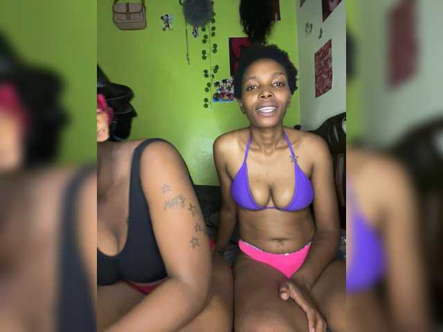 Bondeddesire live cam on BongaCams