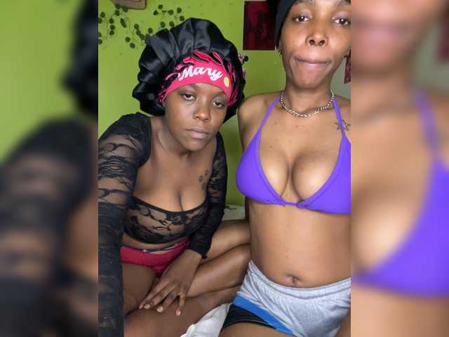 Bondeddesire live webcam show