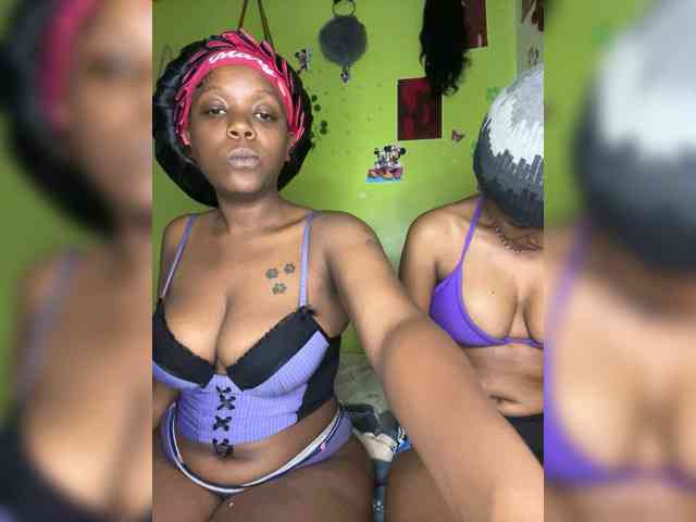 Bondeddesire's cam show statistics and live stream