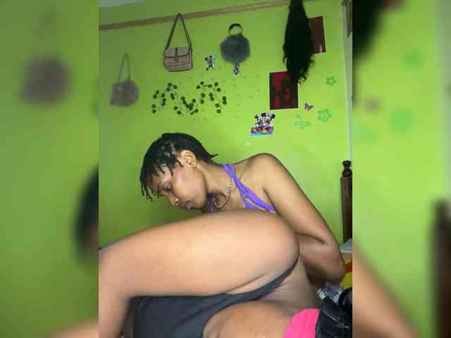 Bondeddesire Sex Cam Show