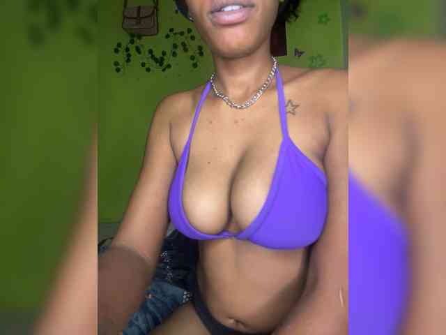 Bondeddesire webcam