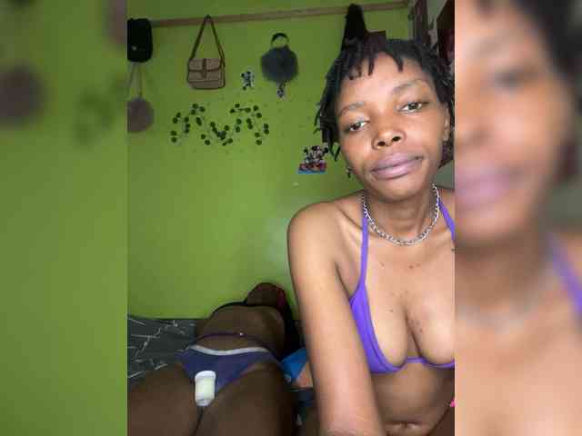 Bondeddesire Sex Cam Show