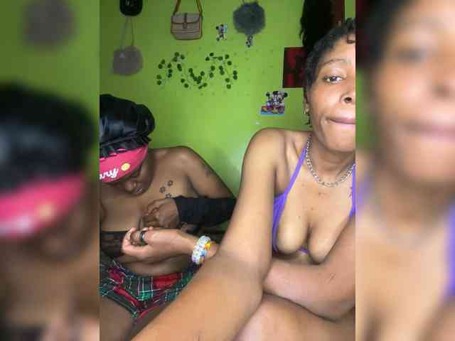 Bondeddesire Sex Cam Show