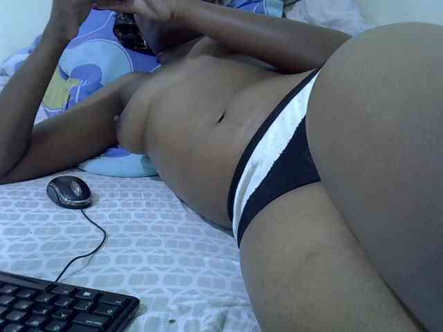 sexygirl22 webcam