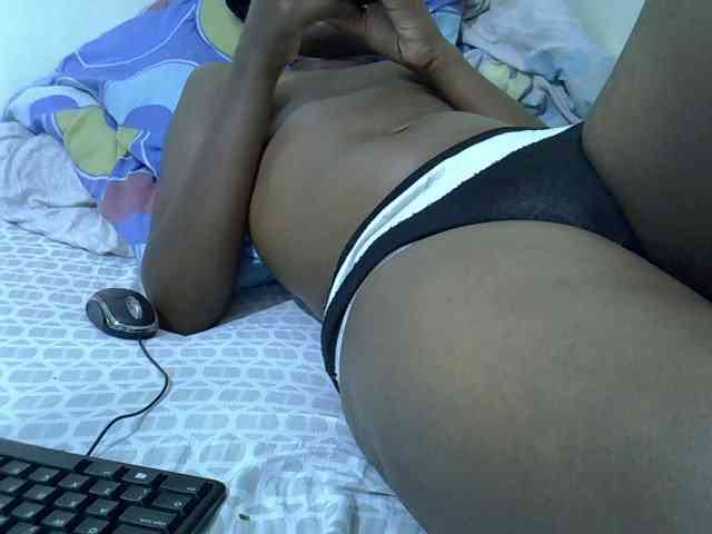 sexygirl22 webcam