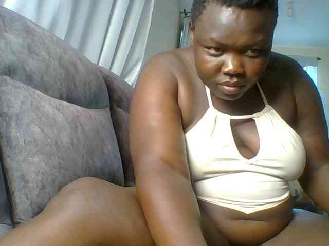 Curvygurl webcam