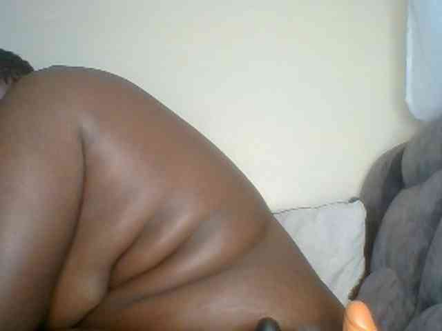 Curvygurl webcam