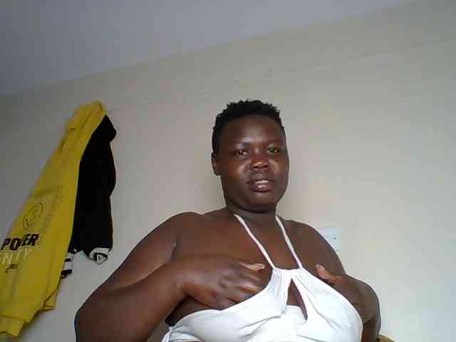 Curvygurl webcam