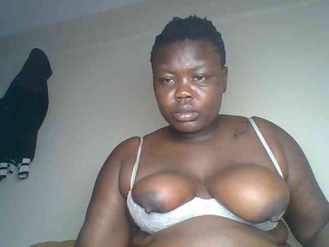 Curvygurl webcam