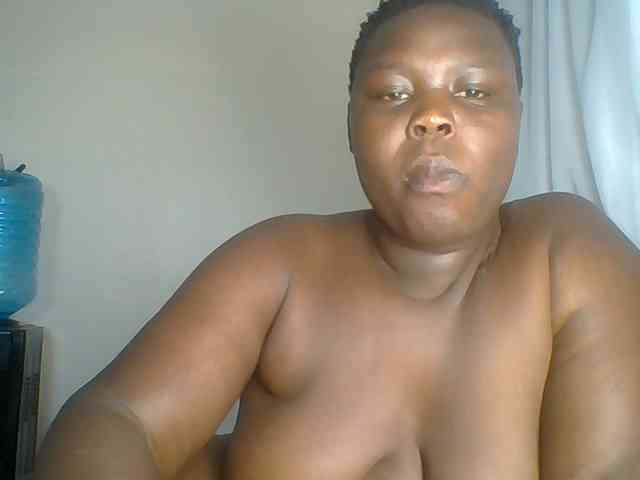 Curvygurl webcam