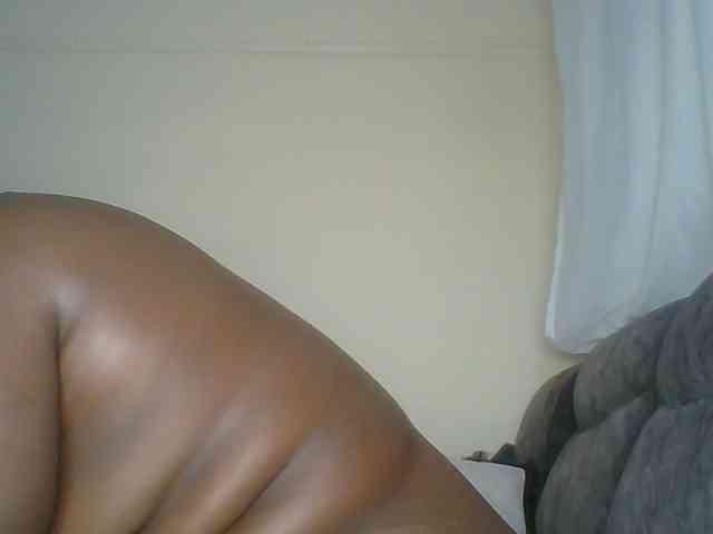 Curvygurl webcam