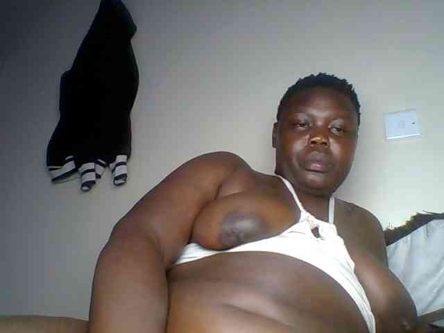 Curvygurl webcam