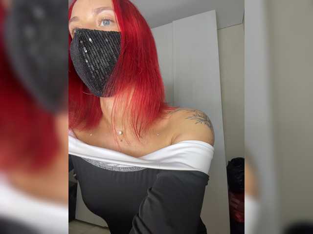 LuybiMenya live cam on BongaCams