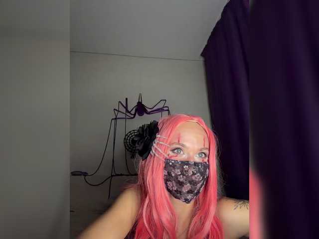 LuybiMenya live cam