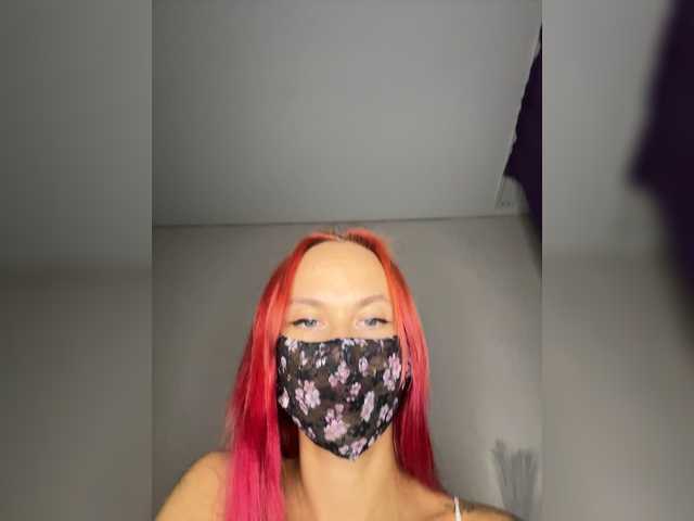 LuybiMenya live webcam show