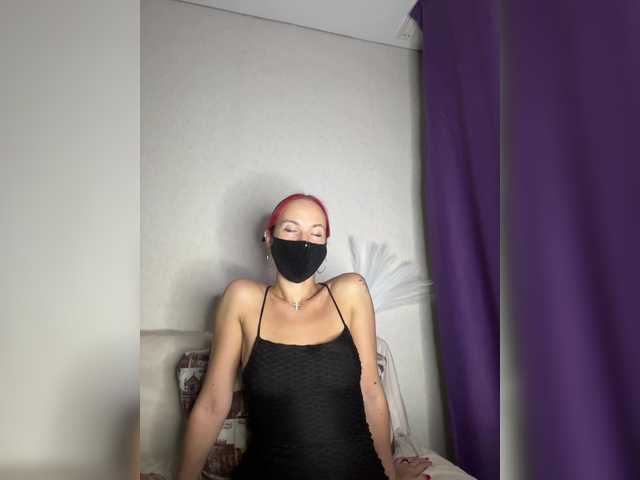 LuybiMenya live cam on BongaCams