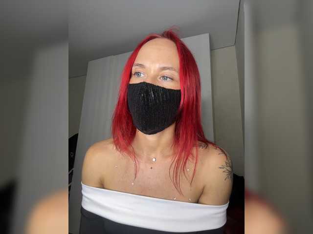 LuybiMenya live cam on BongaCams