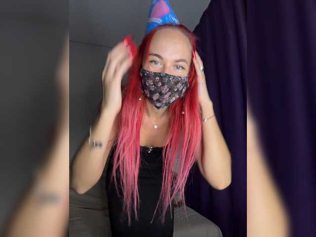 LuybiMenya live cam on BongaCams