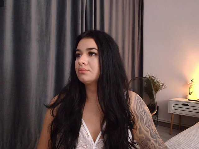 Ava-Monroee