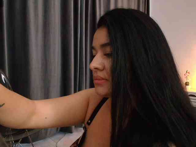 Ava-Monroee