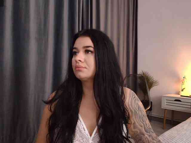 Ava-Monroee webcam