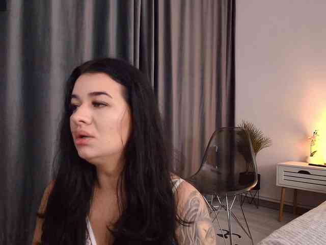 Ava-Monroee webcam