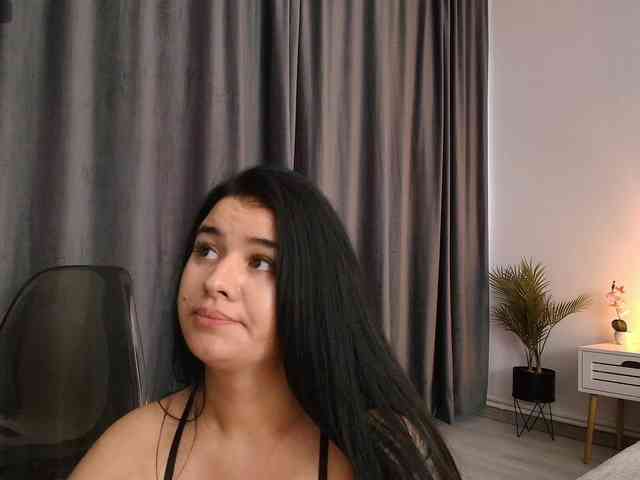 Ava-Monroee Live Webcam on BongaCams