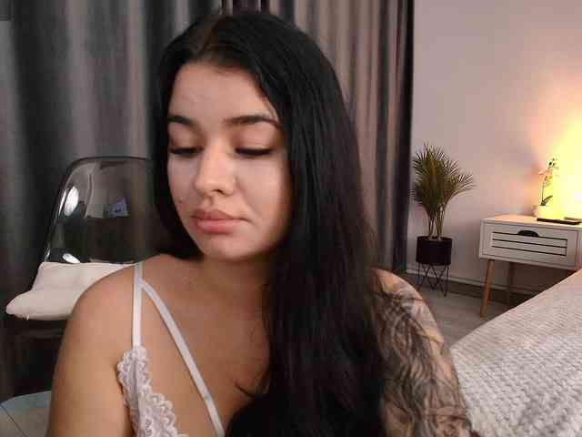 Ava-Monroee webcam
