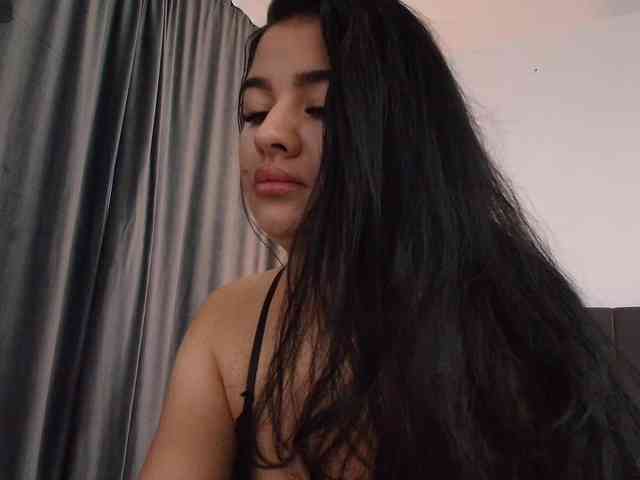 Ava-Monroee