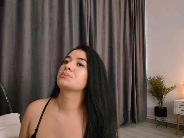 Ava-Monroee