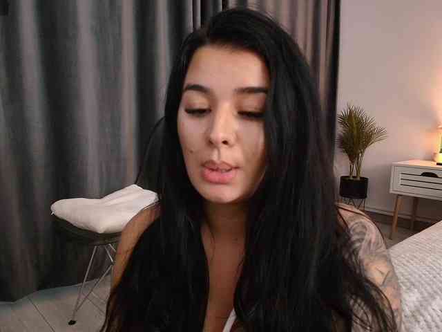 Ava-Monroee
