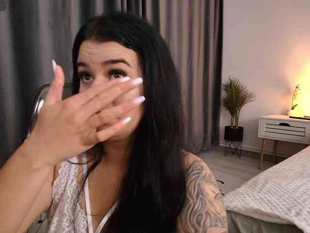 Ava-Monroee webcam