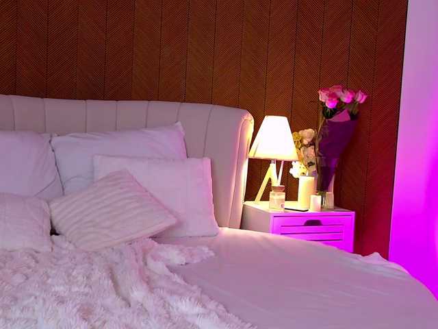 IsadoraReyes live cam on BongaCams