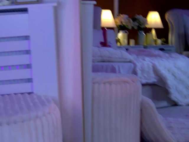 IsadoraReyes live cam on BongaCams