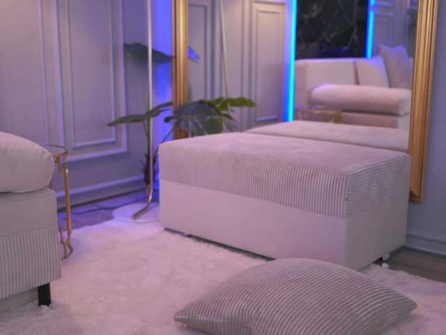 IsadoraReyes live cam on BongaCams